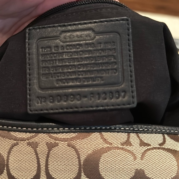 Coach Tan and Black Signature Shoulder Bag - Picture 6 of 8